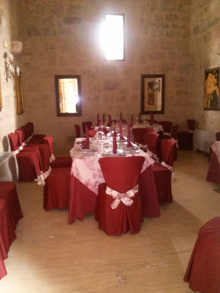 Senorio de Olmillos Hotel 11/29