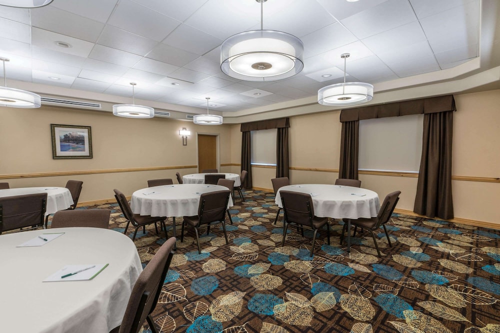La Quinta Inn and Suites by Wyndham Idaho Falls/Ammon 42/54
