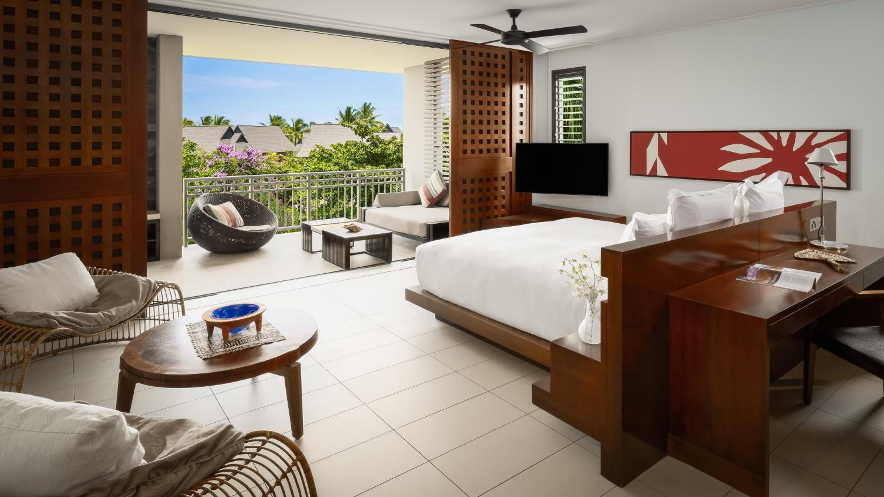 Essential, King Bed, Garden View