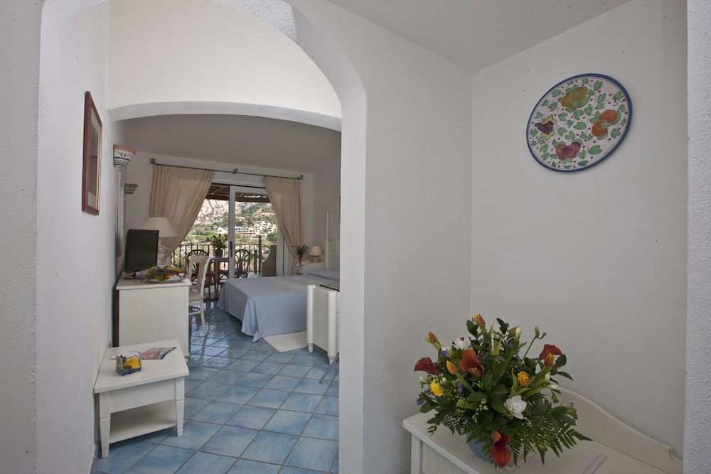 Club Hotel Baja Sardinia 6/60