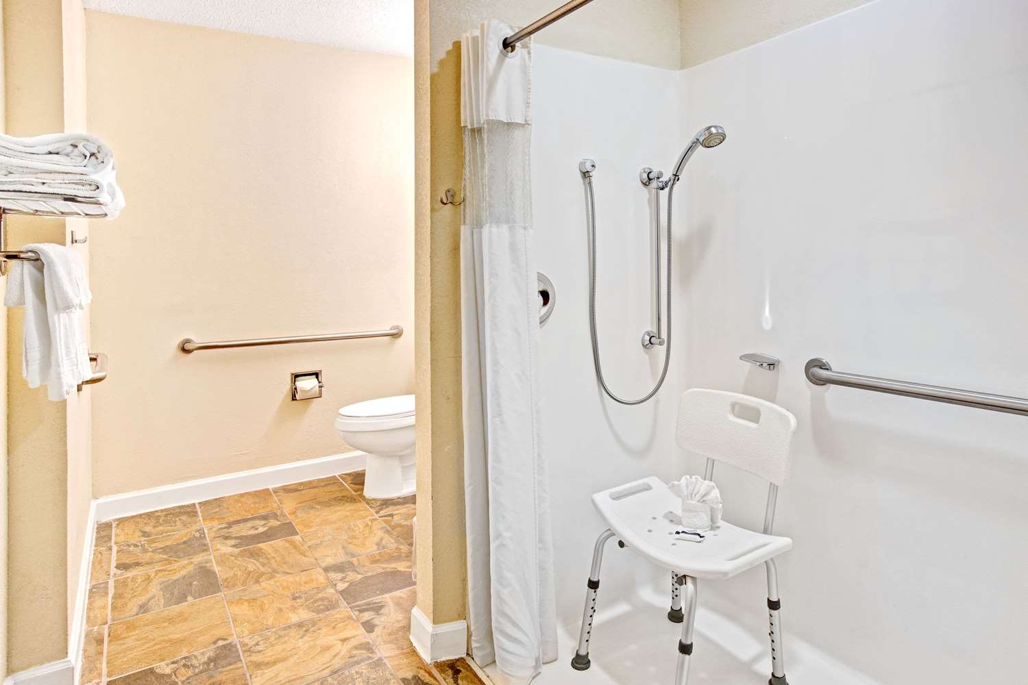 Microtel Inn & Suites by Wyndham Statesville 43/43