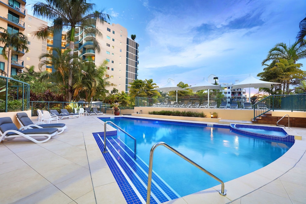 PENINSULAR BEACHFRONT RESORT 34/69