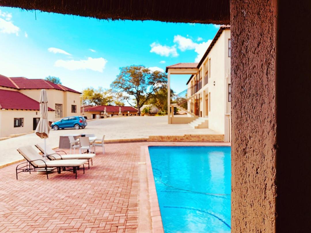 VAHLAVI LODGE 23/30