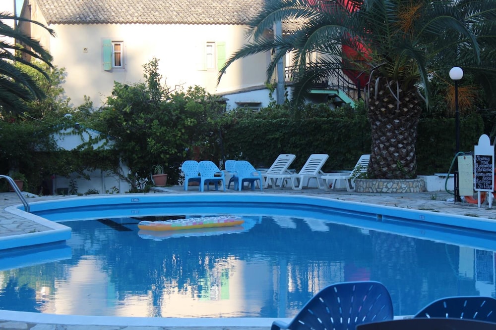 Le Mirage Hotel 41/51