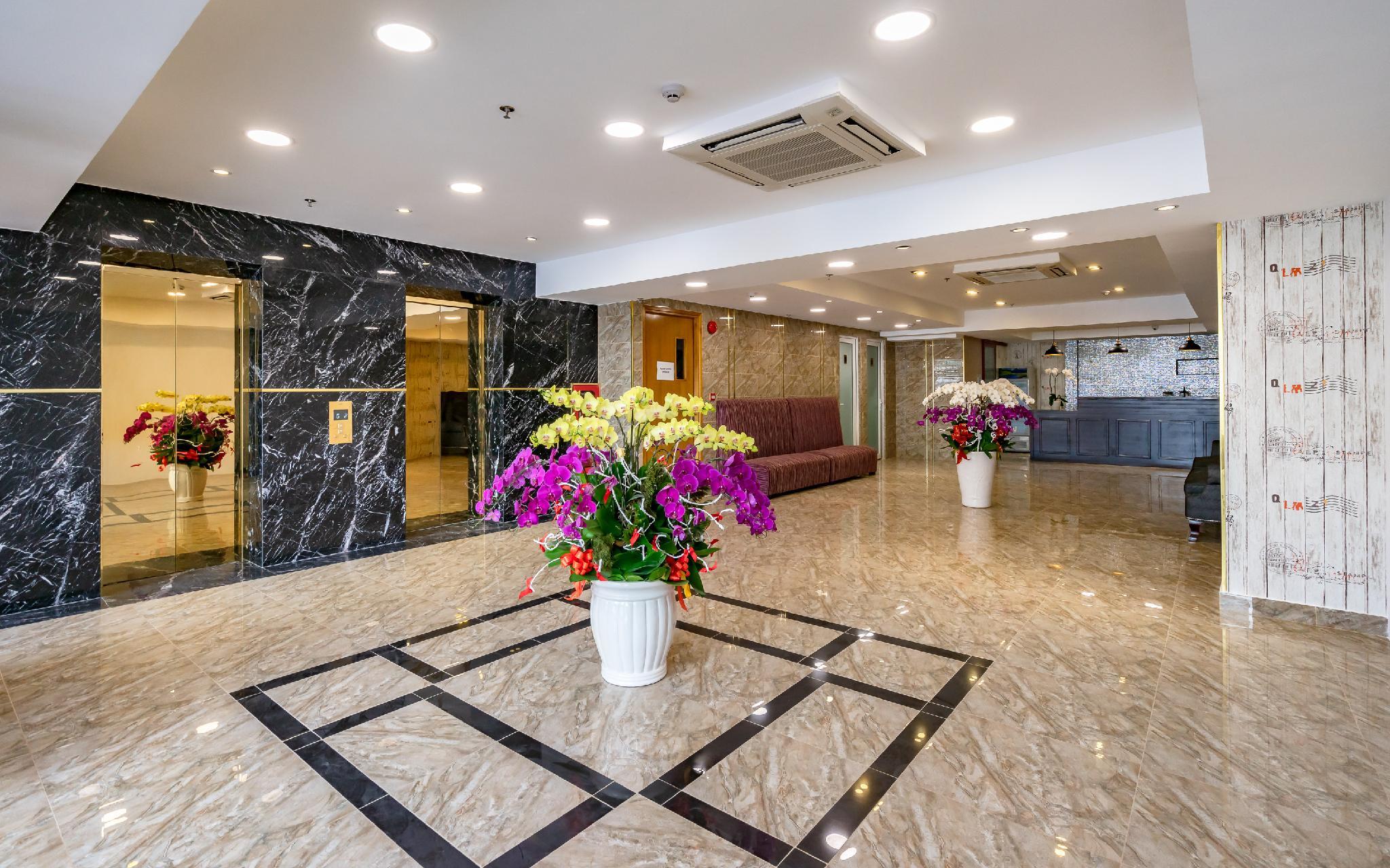 2 Bedrooms, Apartment, Emerald Central 2/2