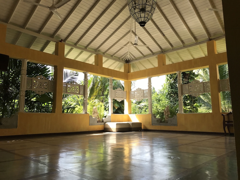 Thambapanni Retreat 32/72
