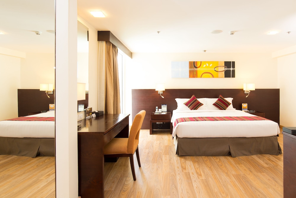 Lohas Residences Sukhumvit 24/71