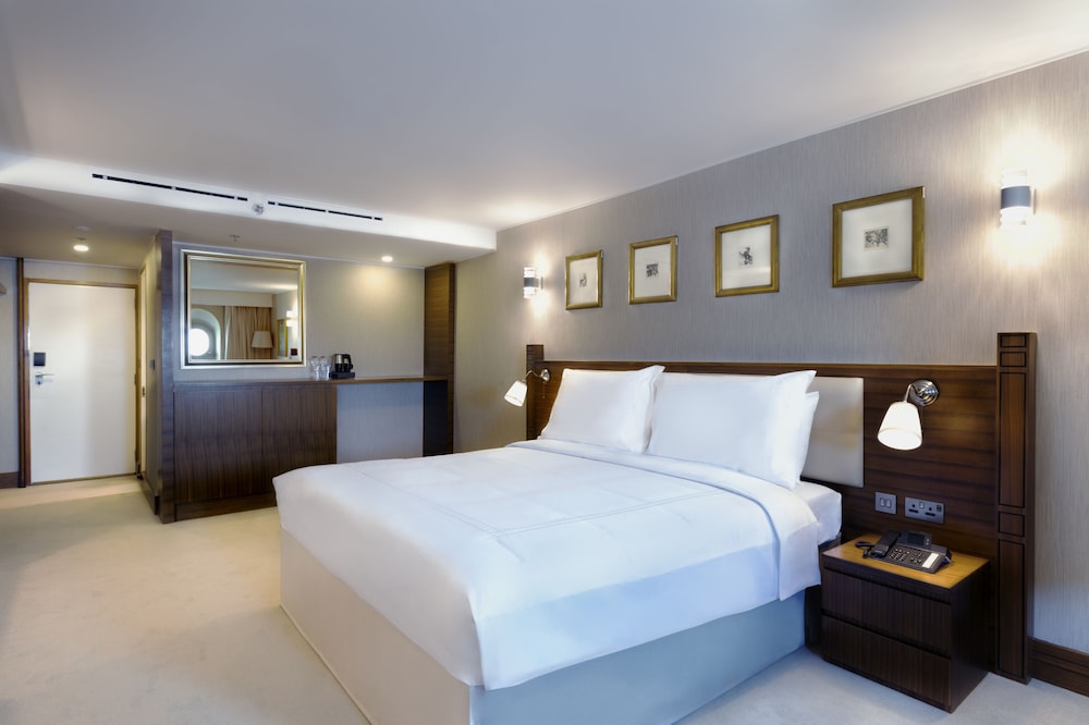 LEGACY ROOM.