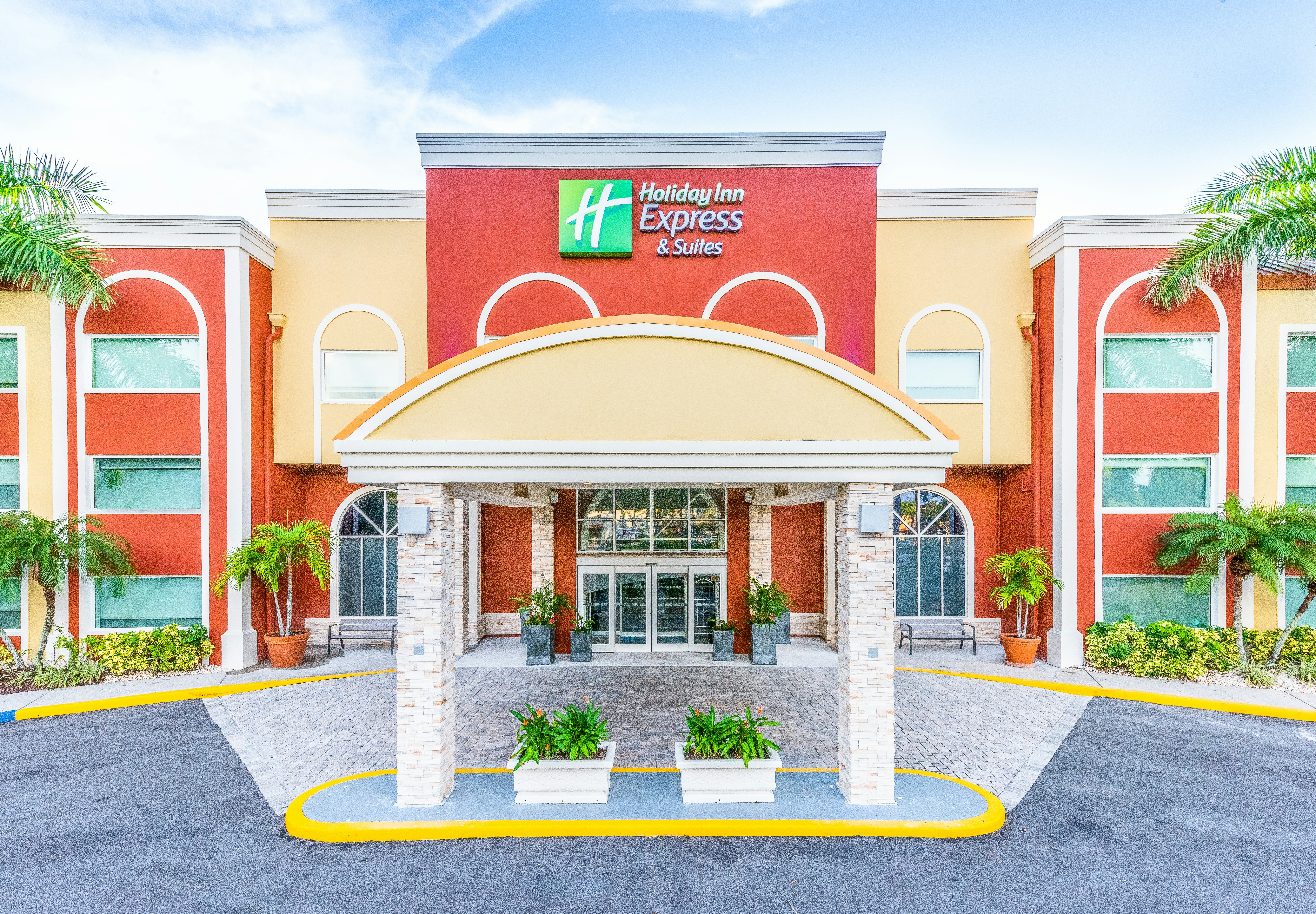 Holiday Inn Express & Suites Bradenton West, an IHG Hotel 6/69
