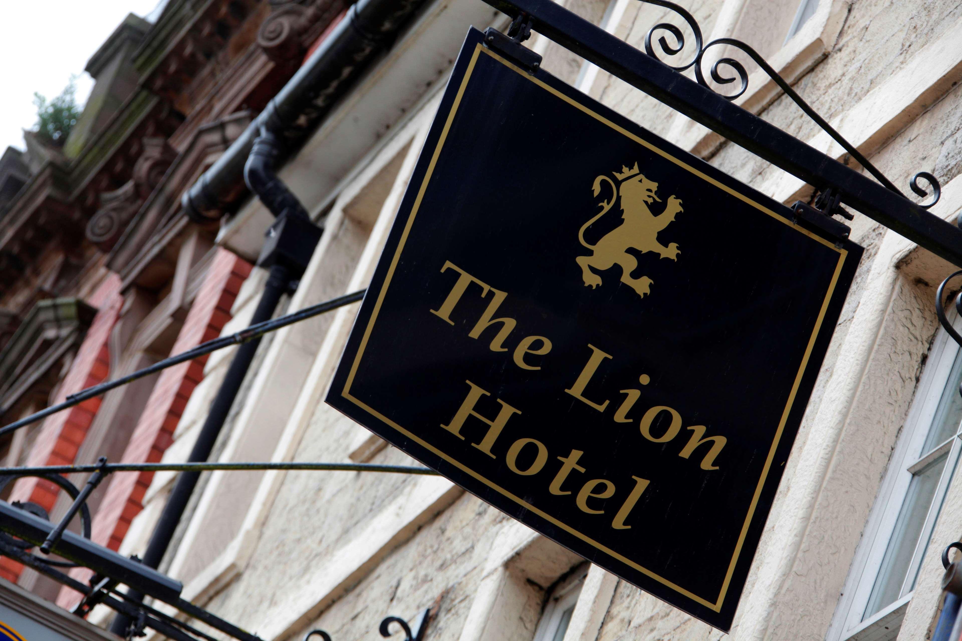 The Lion Hotel 2/45