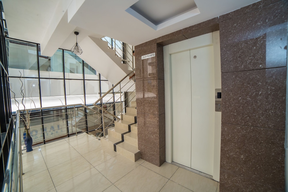South Gate Residency 50/50