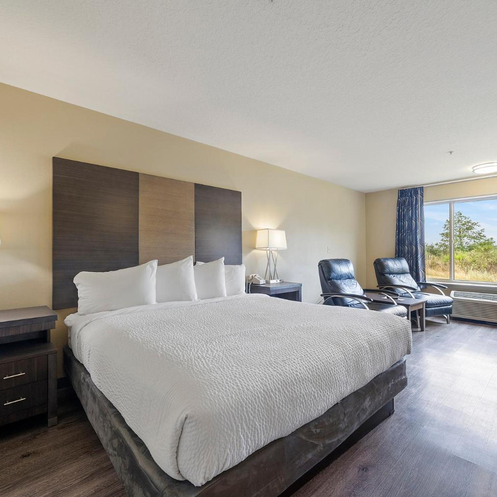 Cedars Ocean View Inn 10/35