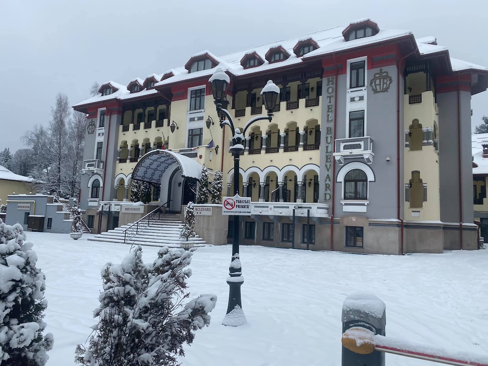 HOTEL BULEVARD PREDEAL 1/56