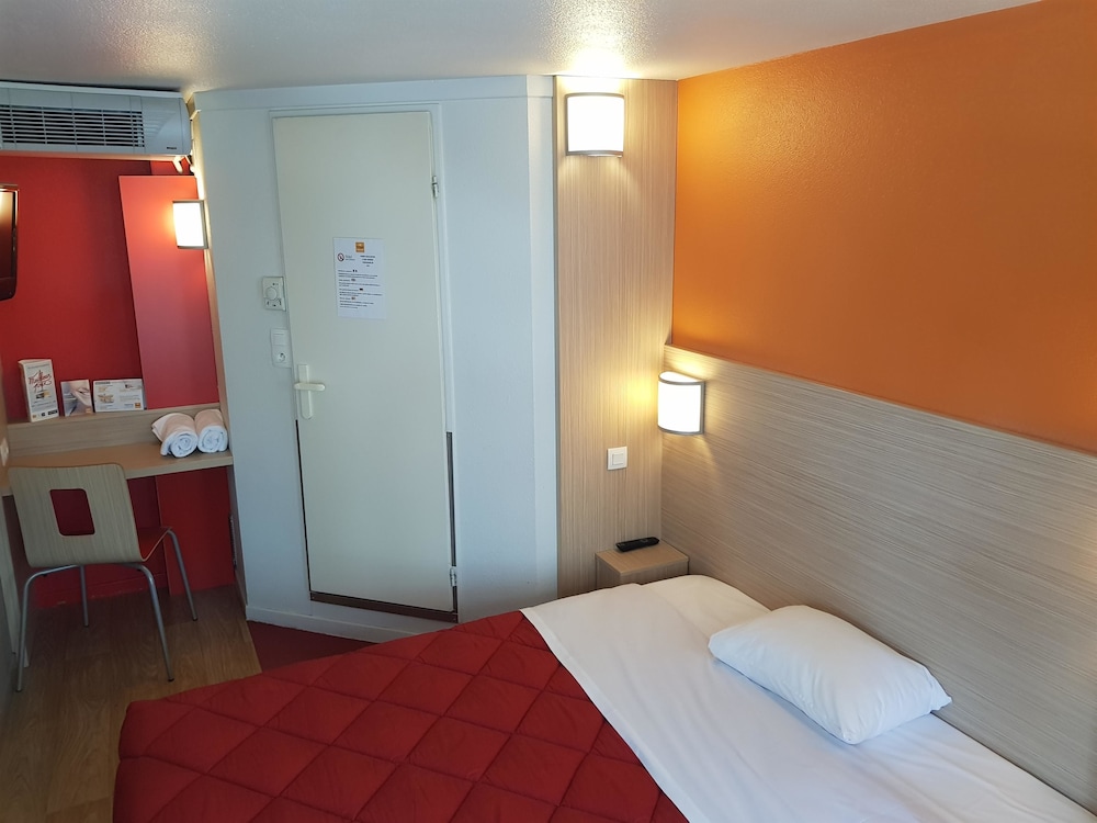 Premiere Classe Lyon Ouest - Tassin 16/59