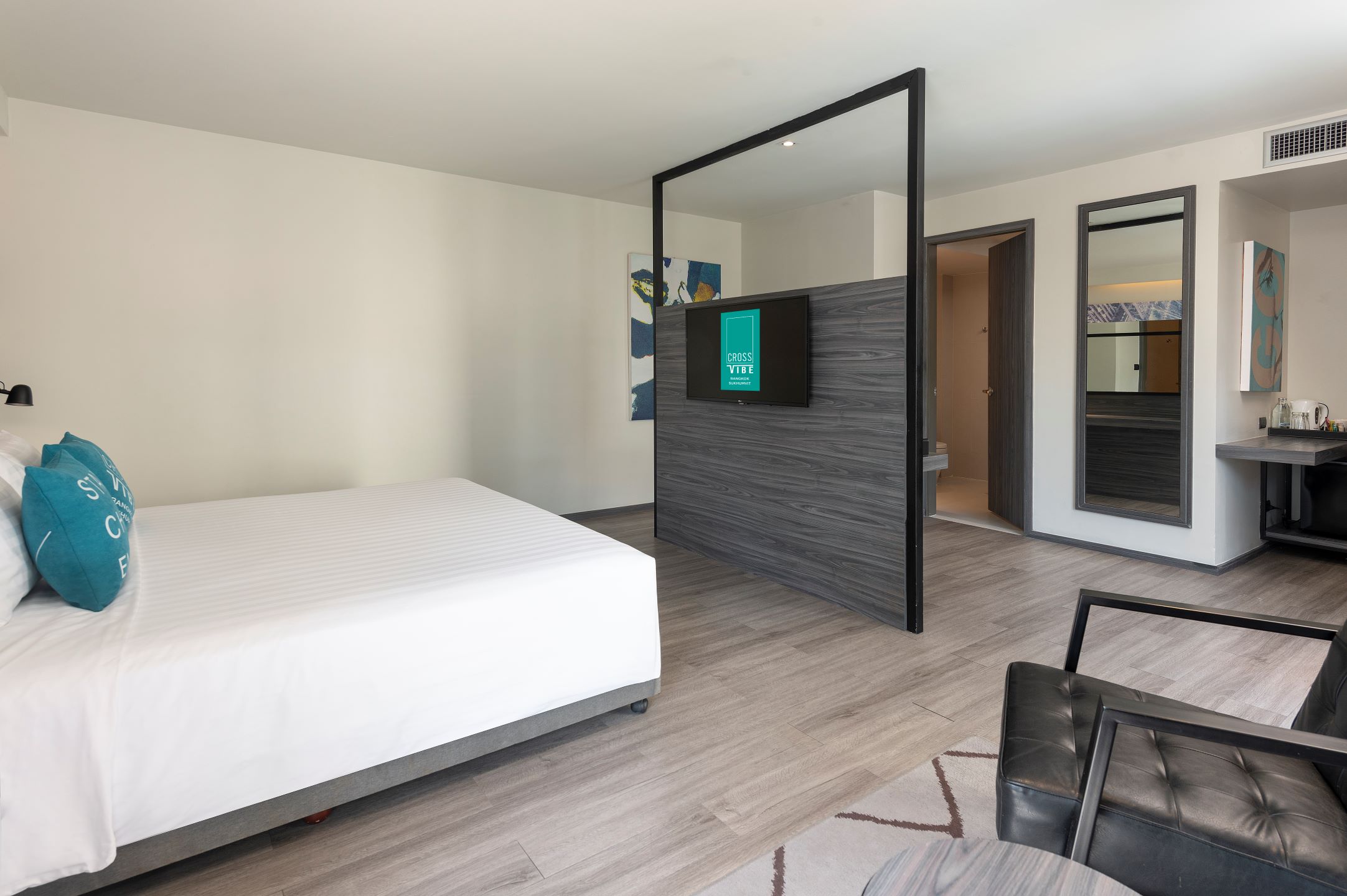Superior, Cross Vibe Bangkok Sukhumvit 3/8