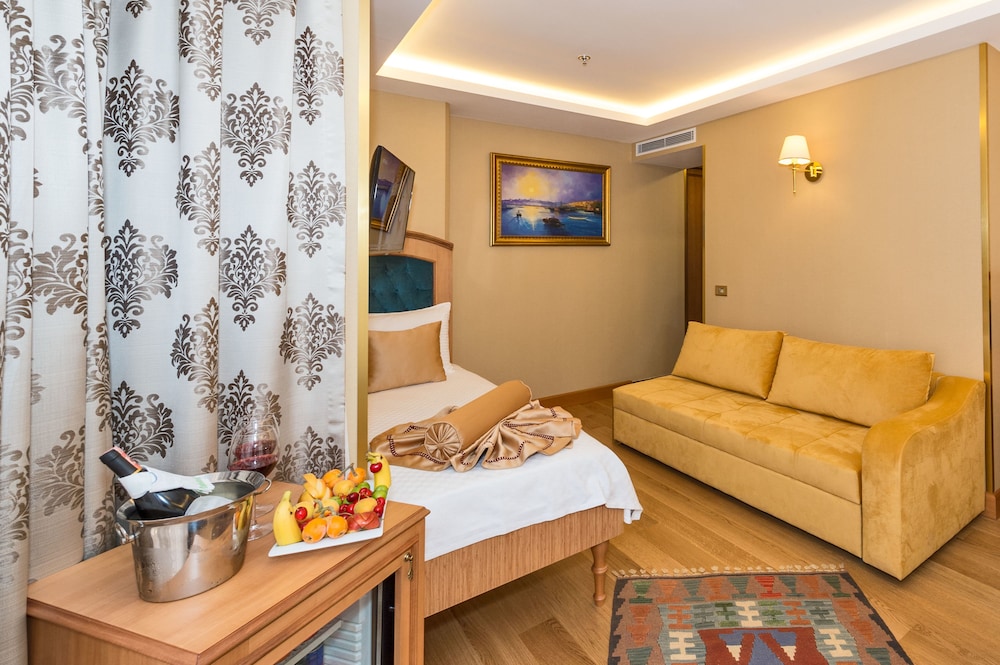 Aprilis Gold Hotel 38/50