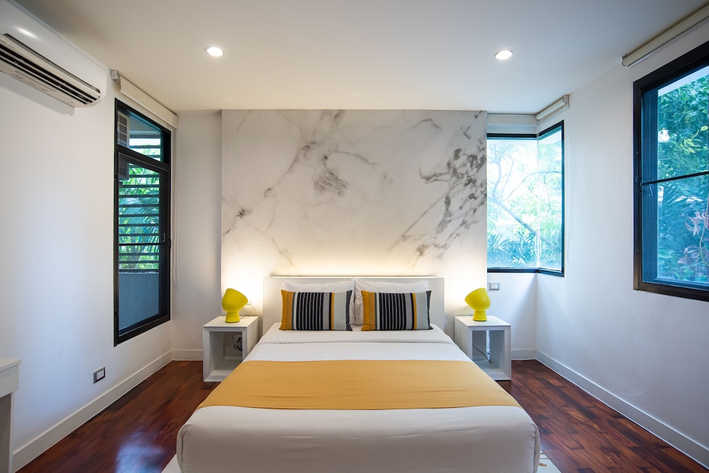 Benviar Tonson Residence 12/50