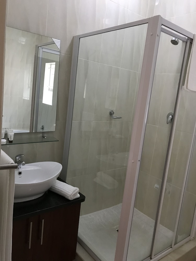 Global Village Guest House 23/26