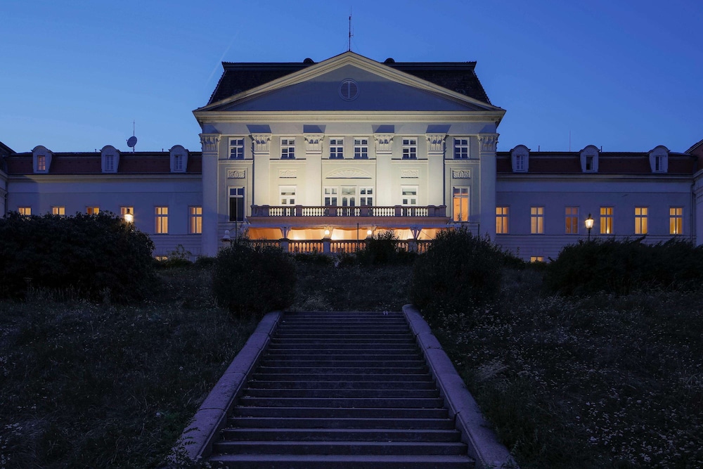 Austria Trend Hotel Schloss Wilhelminenberg 7/74