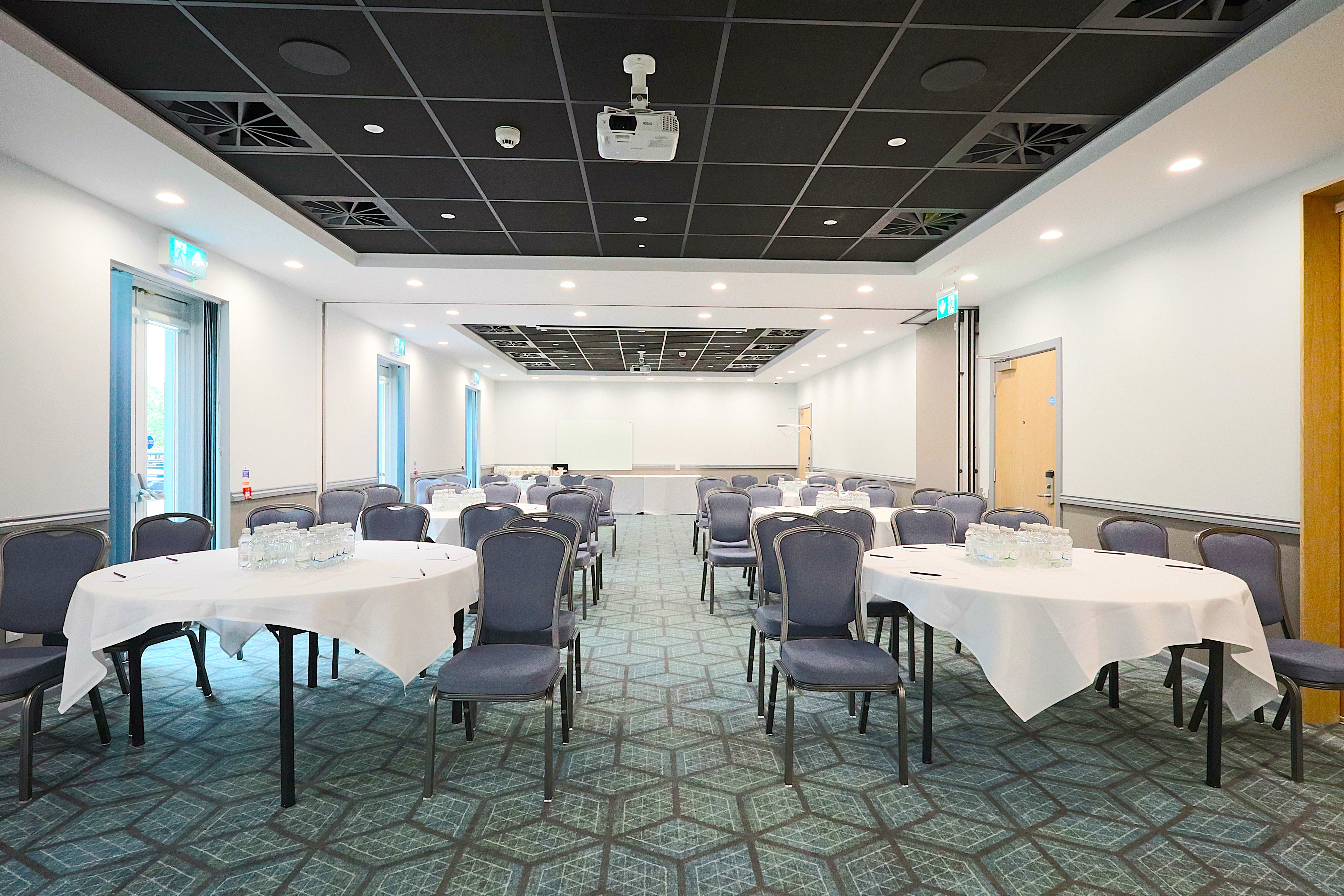London Luton Vale Hotel 35/37