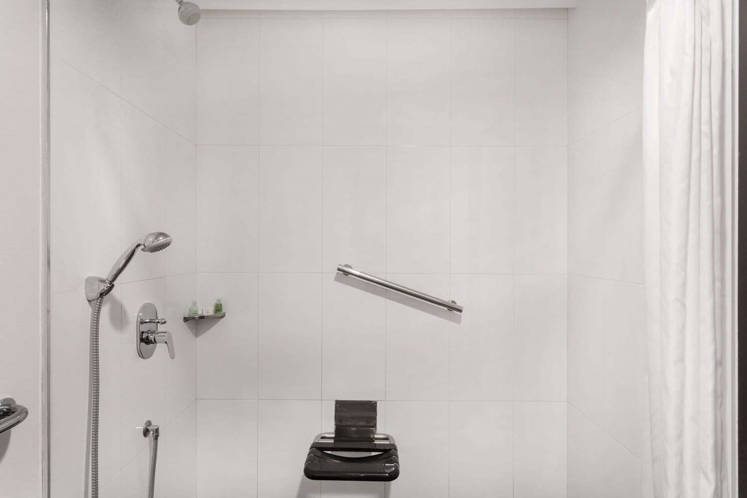 Wyndham Guayaquil Puerto Santa Ana 32/63
