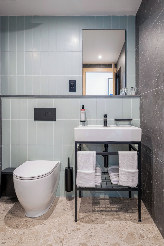 Hotel Mistral St. Julian's 58/58