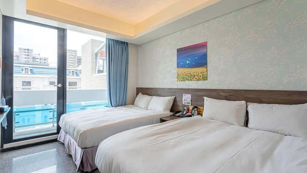 Hotel 99 9/32