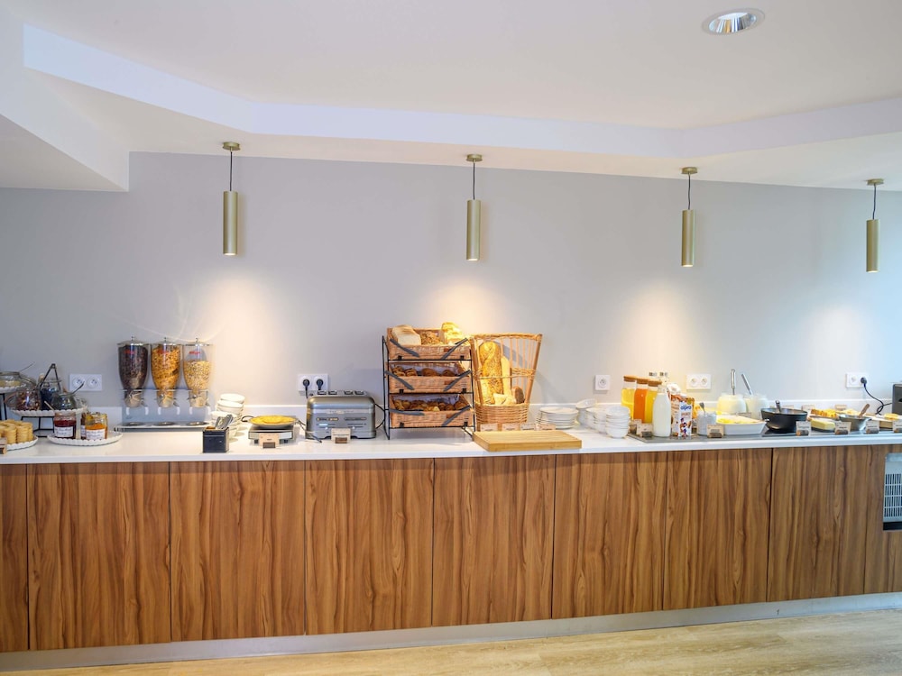Ibis Styles Tours Centre 12/74