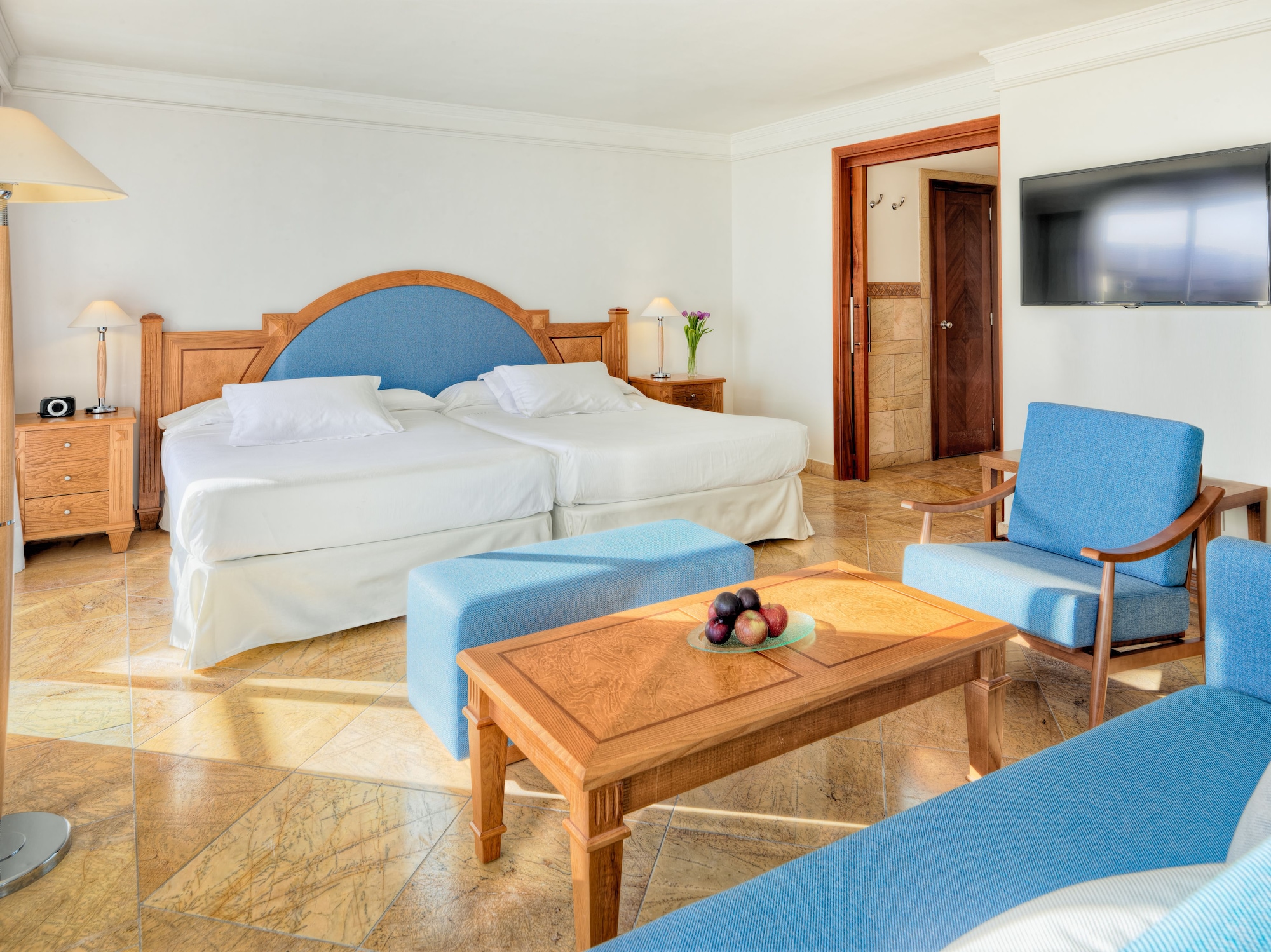 جناح جونيور بسريرين منفصلين، H10 Blue Mar - Adults Only 8/10