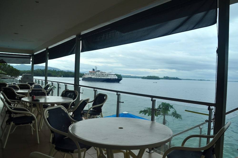 Madang Resort Hotel 35/50