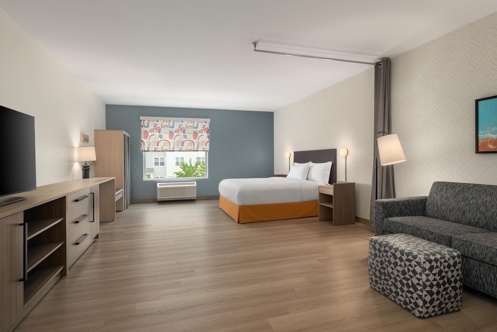 Home2 Suites by Hilton Hazleton 12/43