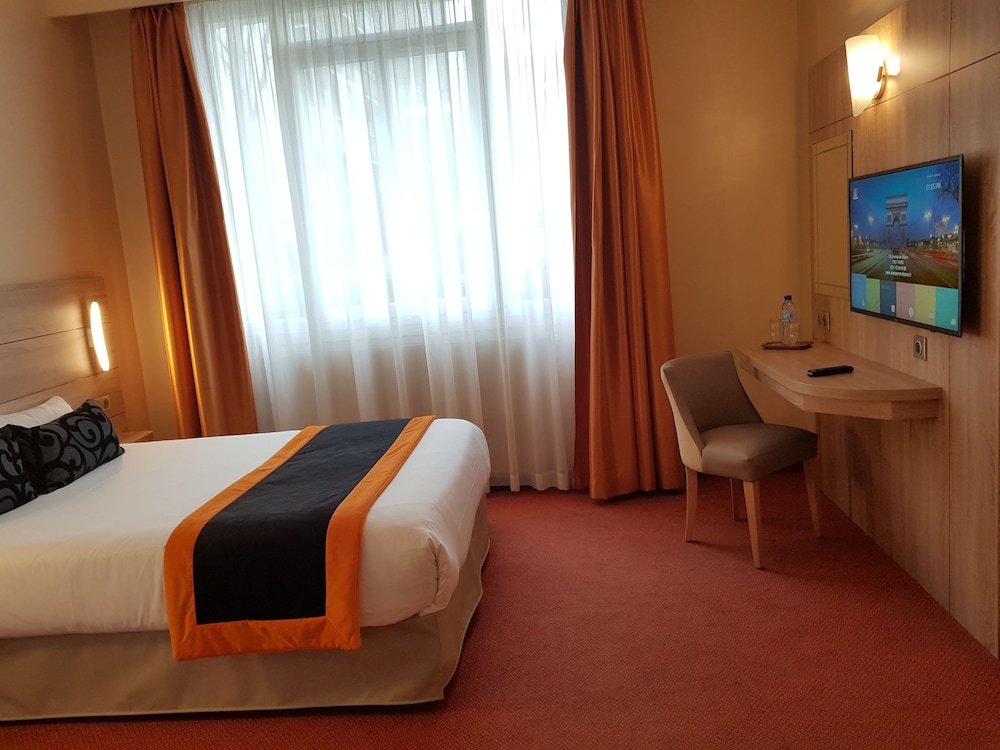 Hotel Champerret Elysees 45/70