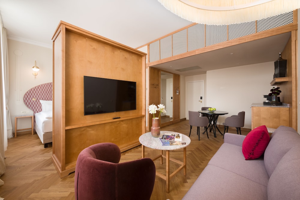 Grand Hotel Union Eurostars (ex Grand Hotel Union) 51/81