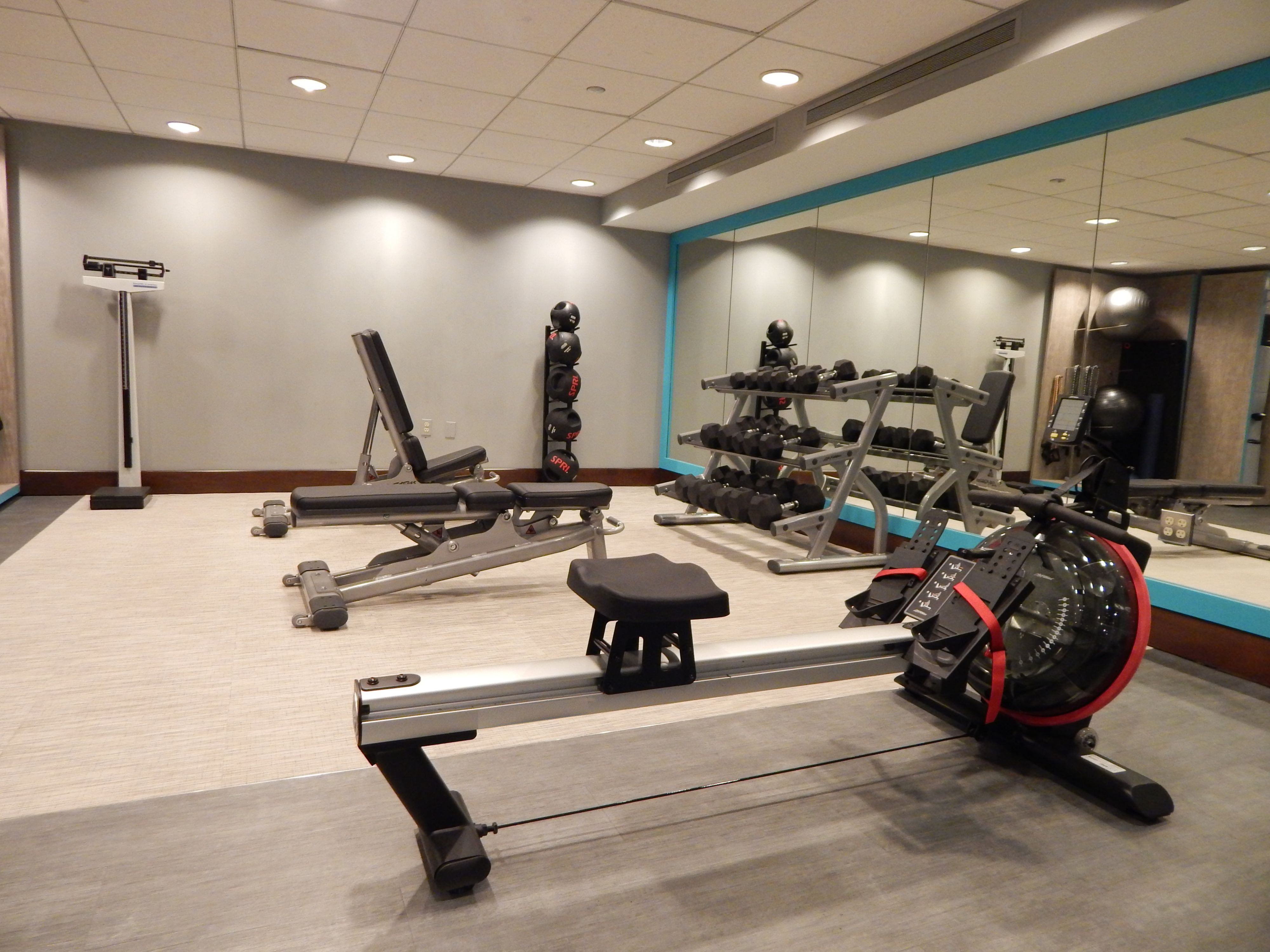 Crowne Plaza Chicago West Loop 33/55