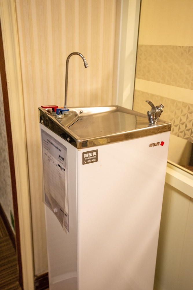 Hua Guo Hotel 12/50