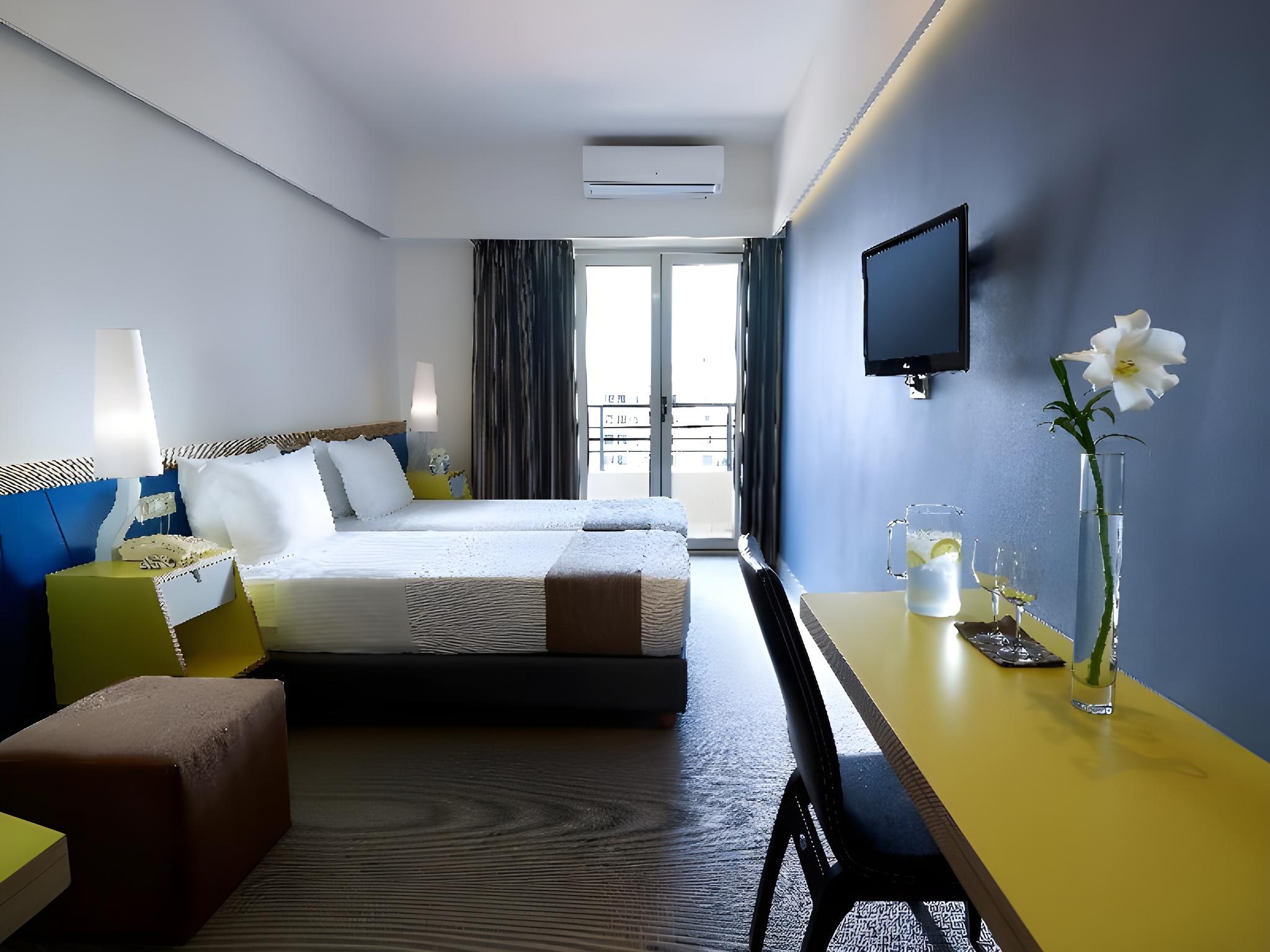 Comfy, Double or Twin Bed