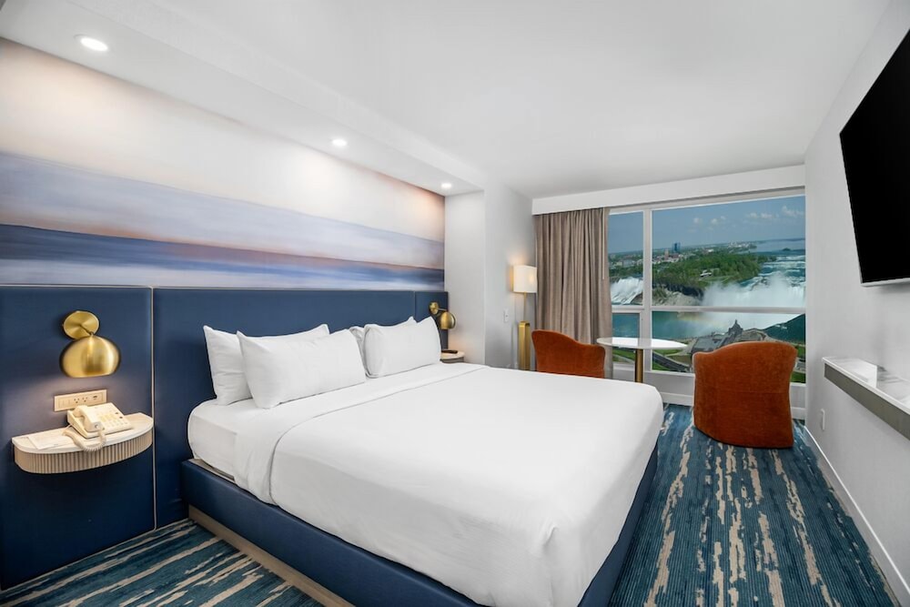 Premium, Full Falls View, Jetted Tub, Tower B