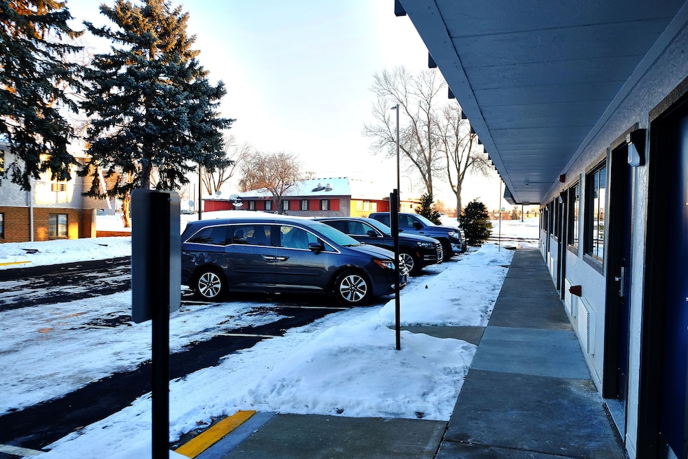 Motel6 Burnsville, MN 38/46