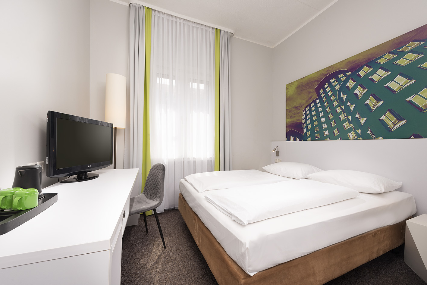 غرفة قياسية بسرير مزدوج أو سريرين منفصلين، Wyndham Garden Dusseldorf City Centre Konigsallee 3/3