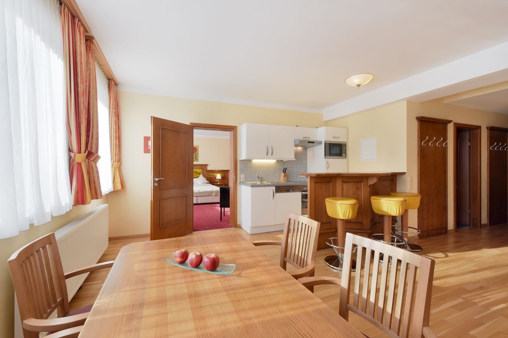 Cella Central Historic Boutique Hotel 44/69