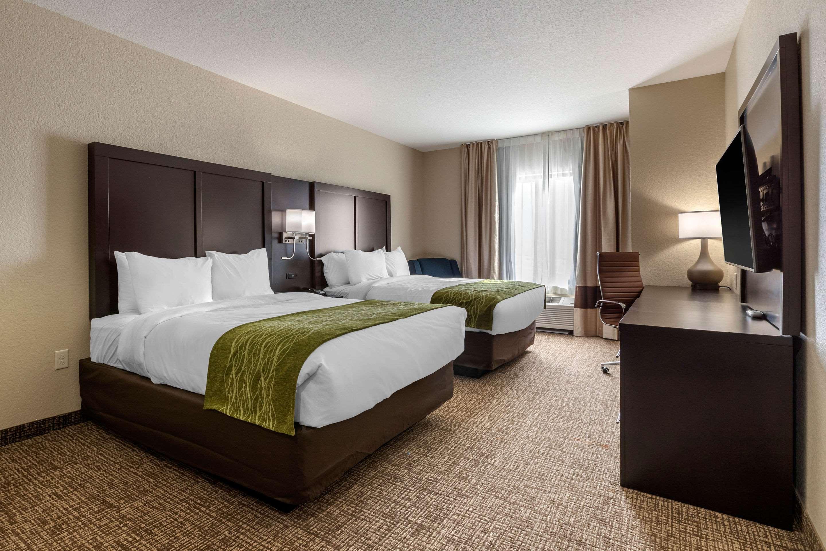 ROOM, 2 QUEEN BEDS