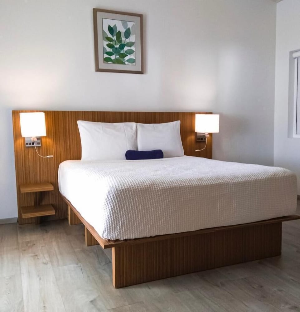 DELUXE, OCEAN VIEW