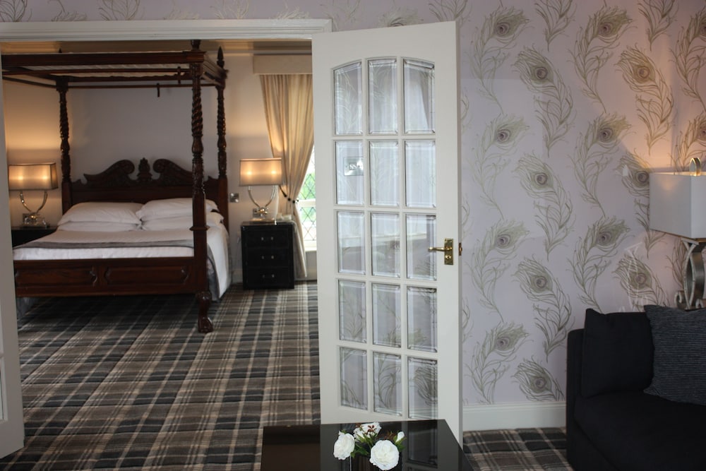 Treacys Oakwood Hotel, Shannon 34/55