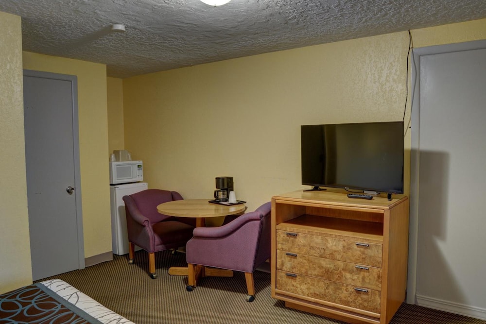 The Inn At Salmon Creek 15/23