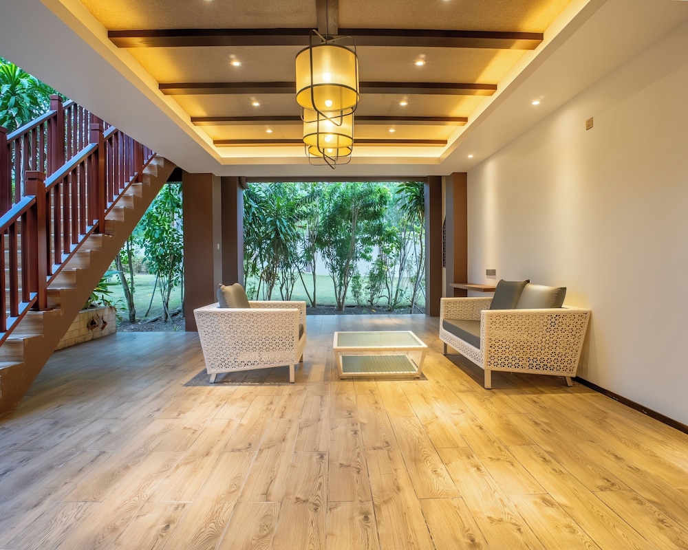 H Resort Bohol – The Coral Cliff by SMS Hospitality 14/65