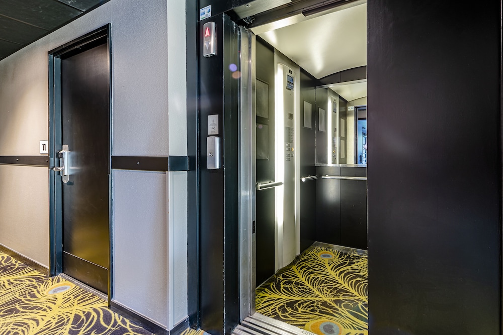 Greet Hotel Bordeaux Floirac Arena 31/62