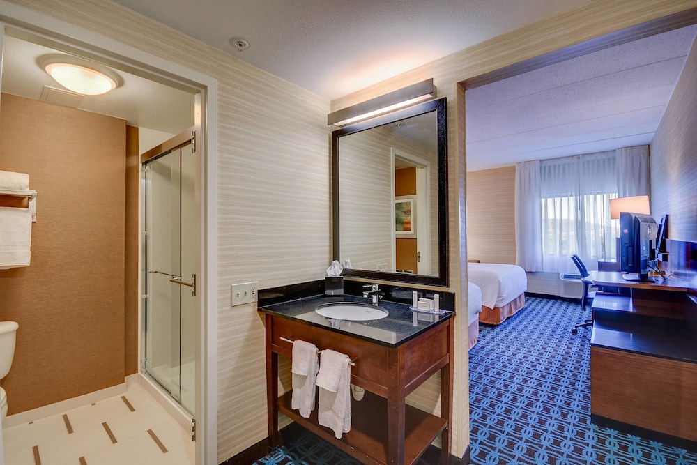 Fairfield Inn Boston Tewksbury Andover 40/44