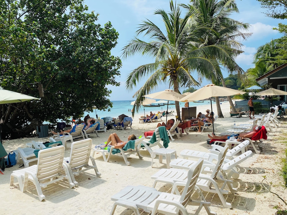 Bella Vista Beach Resort Koh Lipe 62/70