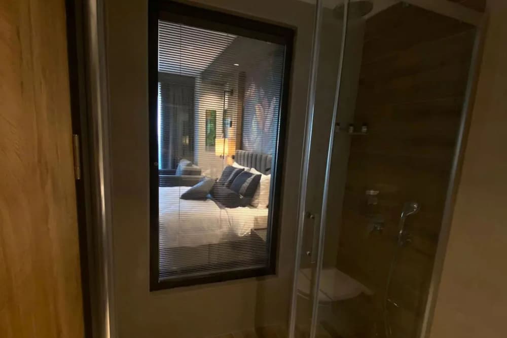 Senior Sea View Room، Alarcha Hotels and Resort 4/4