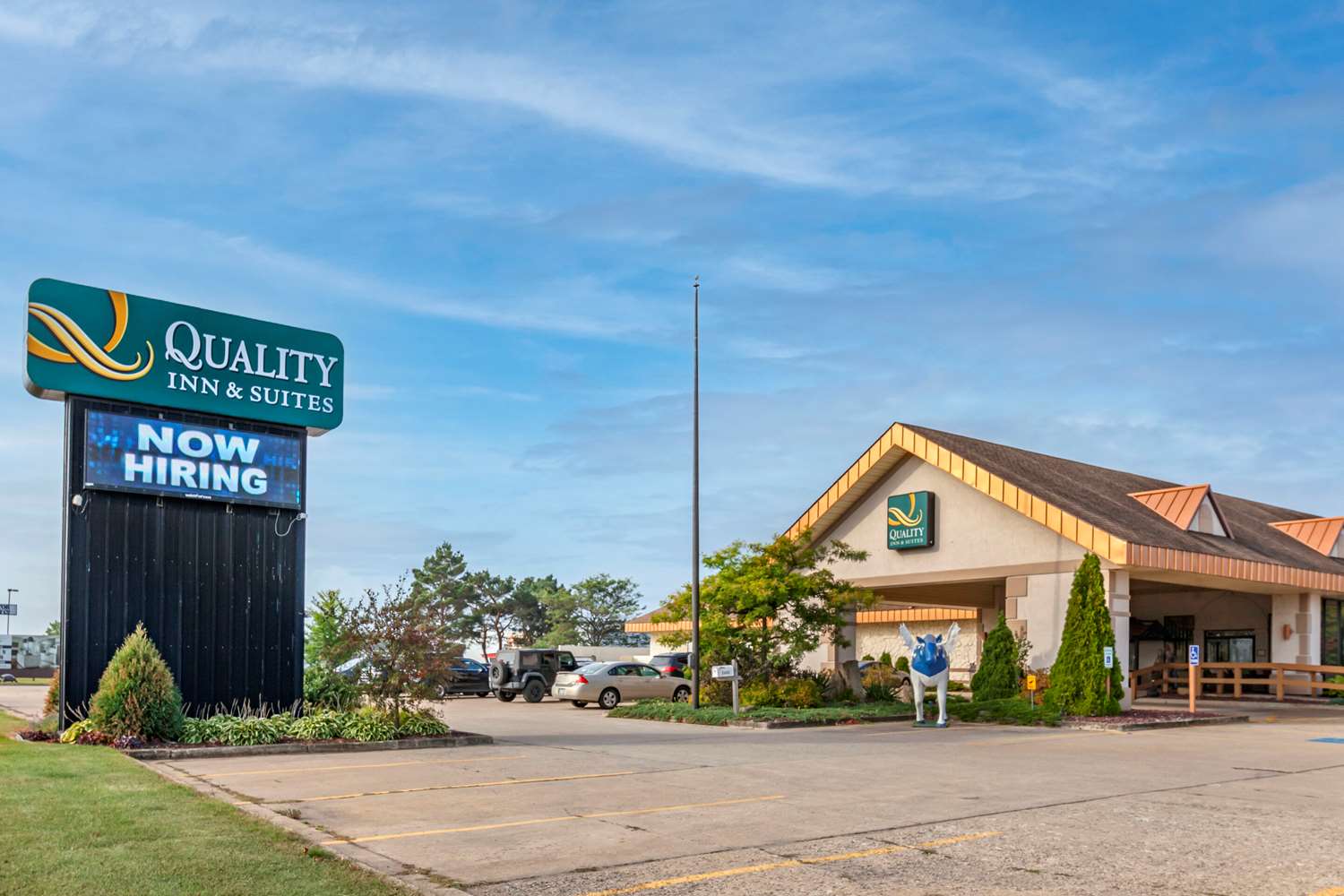 Quality Inn & Suites Escanaba North 1/24